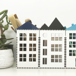 przybornik - biały domek