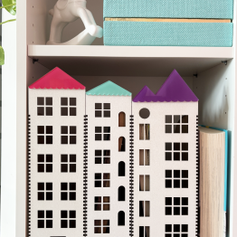 segregator - biały domek